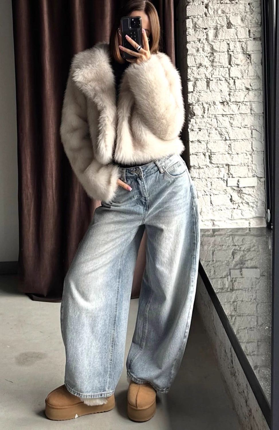 Warm faux fur baggy coat in light beige, fluffy texture, wide sleeves