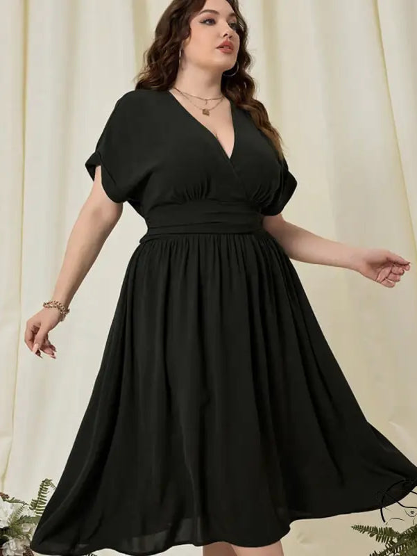 Vacation high waist A-line plus-size black midi dress with V-neck
