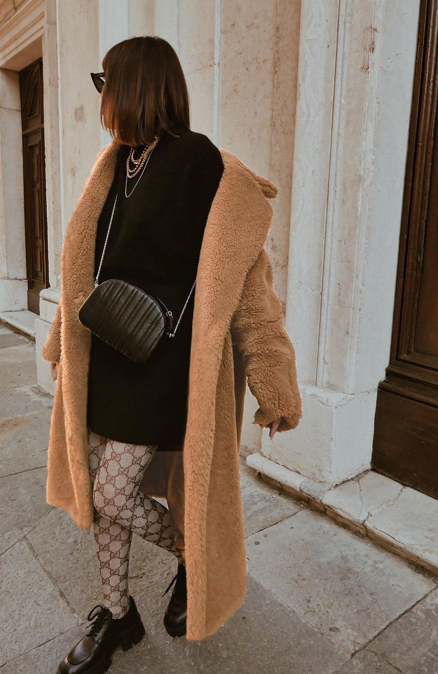 Langry fashion black quilted crossbody bag with silver chain strap