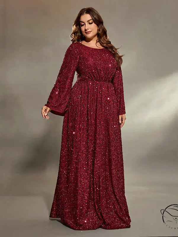Extra flattering evening dress: sparkly long-sleeved maroon gown