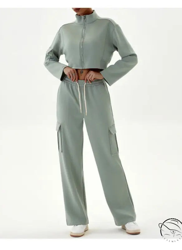 Light green cropped tracksuit in winter workwear casual sports sets