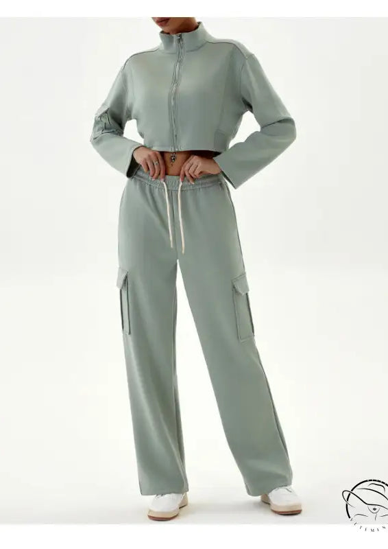 Light green cropped tracksuit in winter workwear casual sports sets