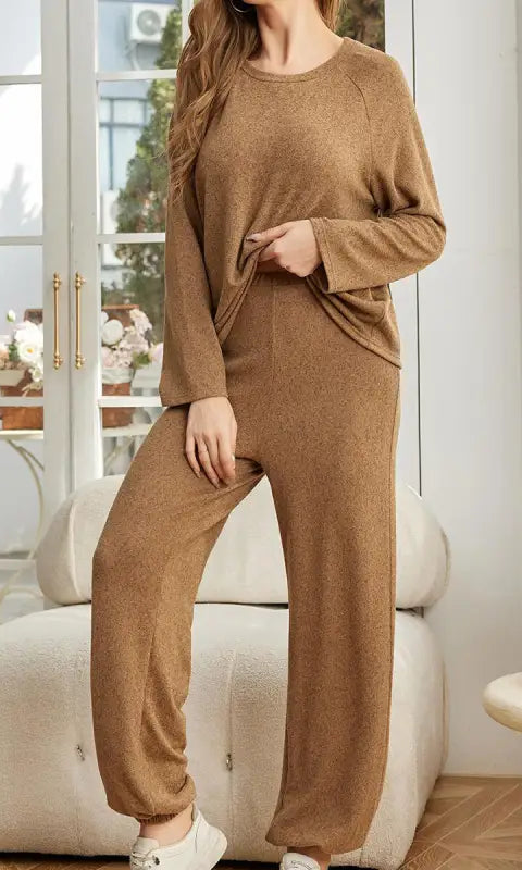 Women’s brown knit two piece set with winter long sleeves and ankle tied pants