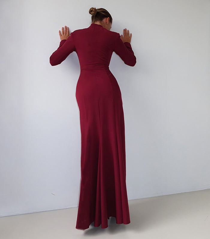 Burgundy langry fashion maxi dress with high neckline and fitted waist