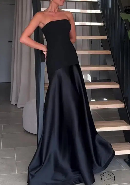 Elegant strapless black satin dress in Langry fashion