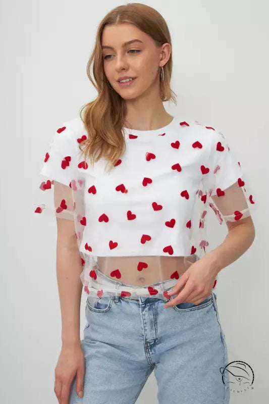 Elegant faux cotton short white mesh crop top with red heart pattern
