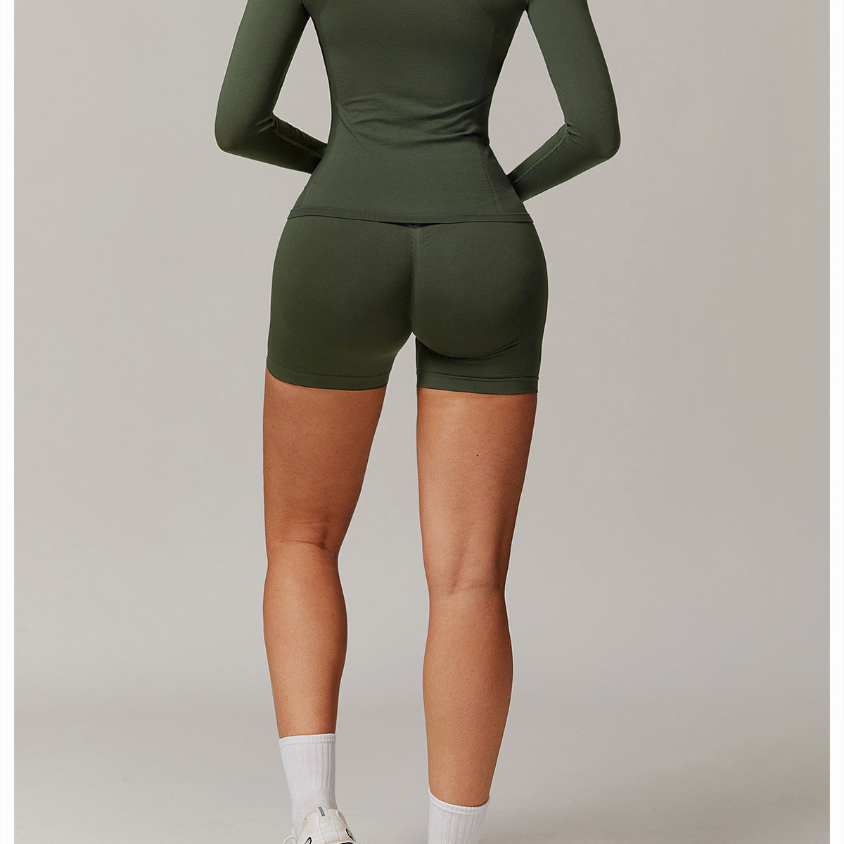 Olive green athletic set featuring a Running Sport Long Sleeve Top for active fashion