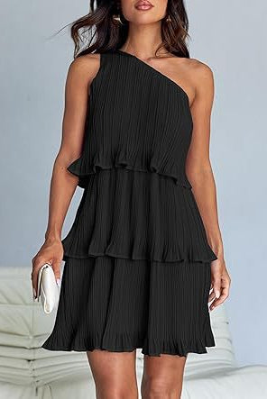 Black one-shoulder layered stitching hem pleated dress with stunning shoulder detail