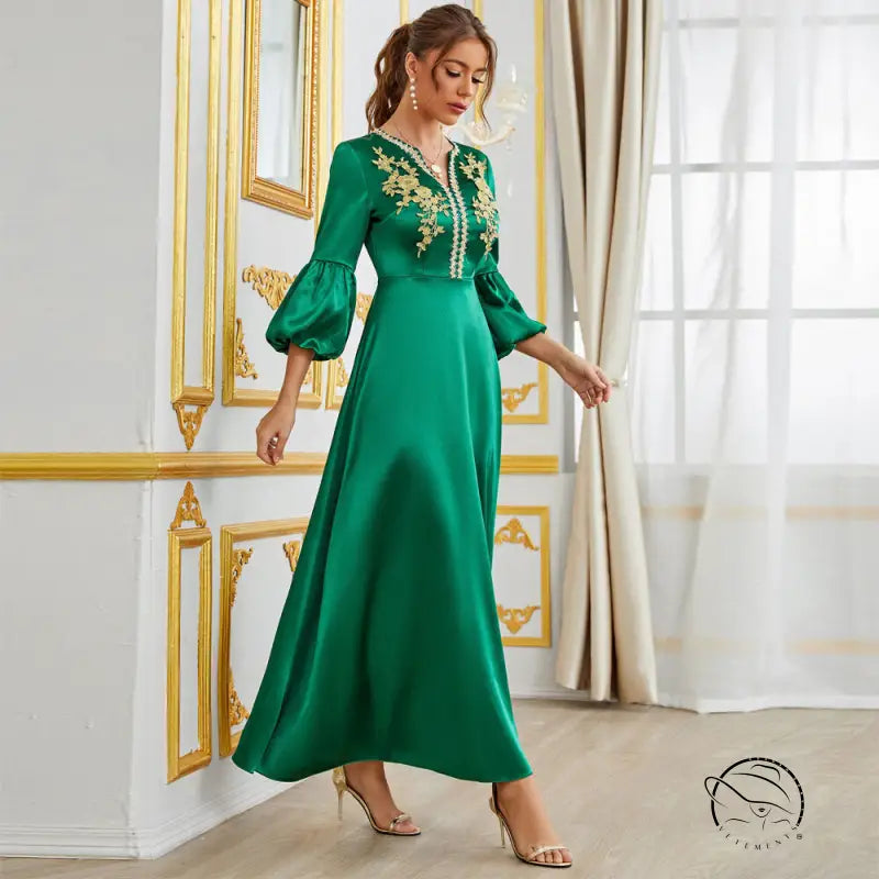 Green langry fashion embroidered satin dress with bell sleeves