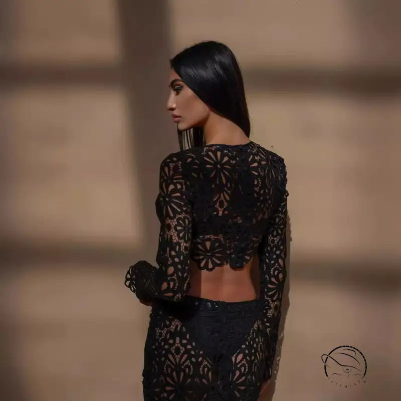 Slim fit hollow lace tops skirt two-piece set with long sleeves and crop top