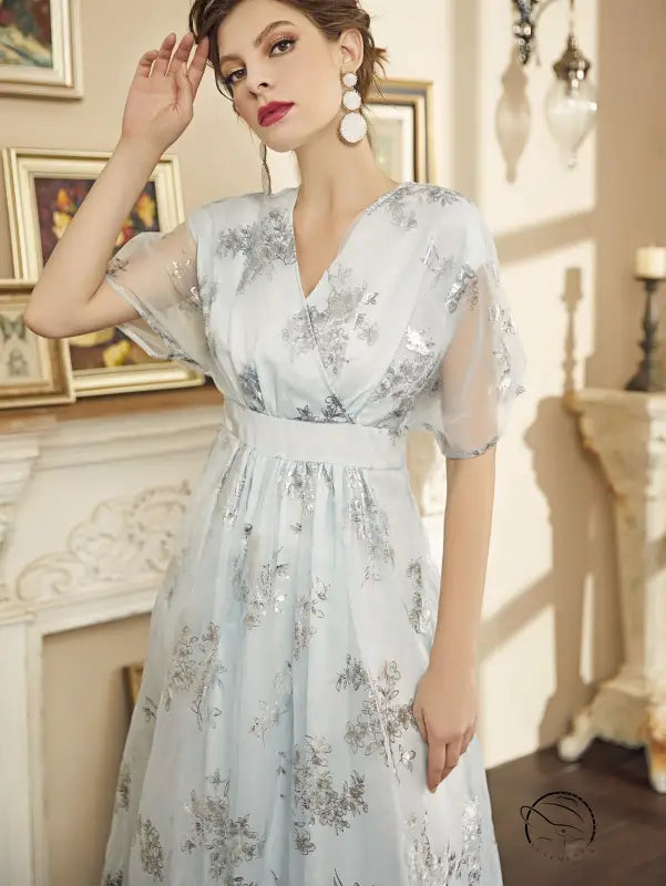Light blue v-neck langry fashion midi dress with sheer sleeves