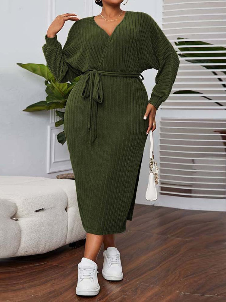 Elegant olive-green long-sleeved ribbed midi dress with V-neck and tie waist for fashion