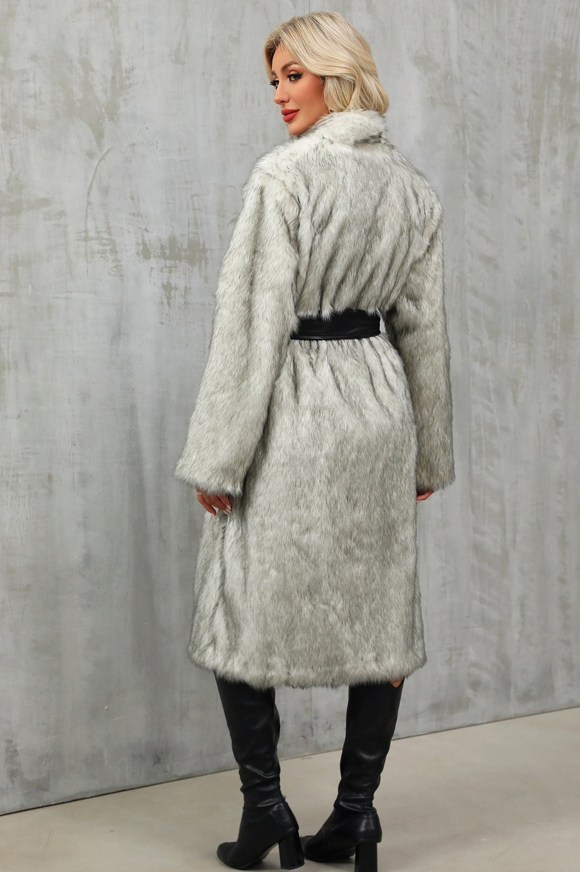 Long faux fur overknee thickened coat in silver-gray with high collar and black belt