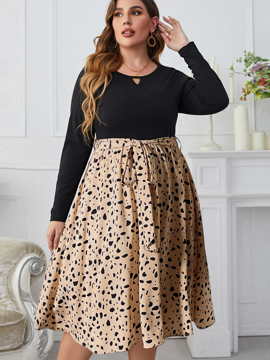 Polka dot printing loose dress with long sleeves, cutout neckline, and pleated skirt