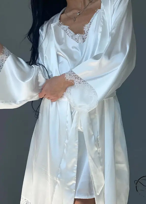 Elegant langry fashion white satin robe with lace trim in ice silk pajamas