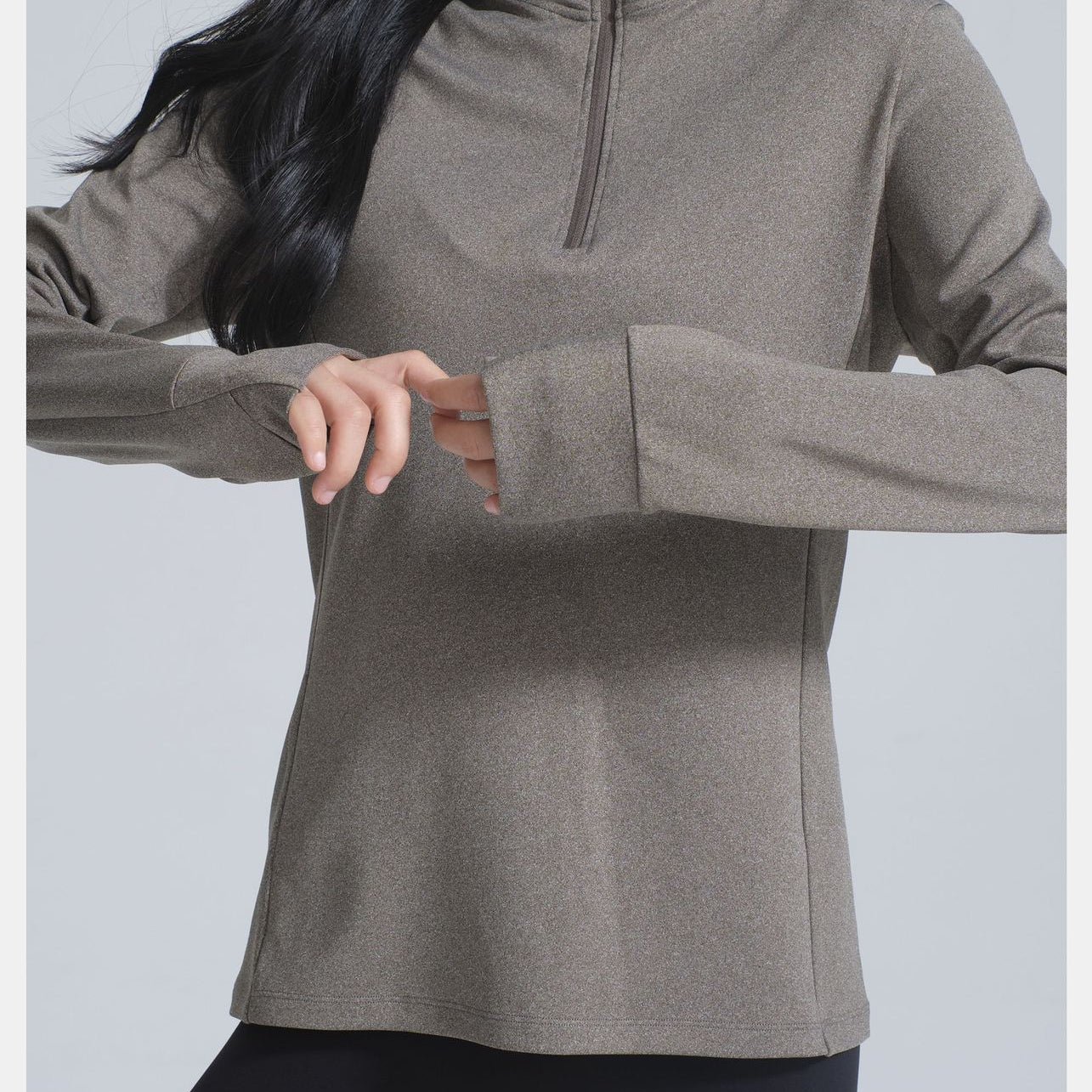 Women’s winter thermal velvet long-sleeved yoga jacket with quarter-zip mock neck and thumbholes, perfect for langry fashion and ملابس