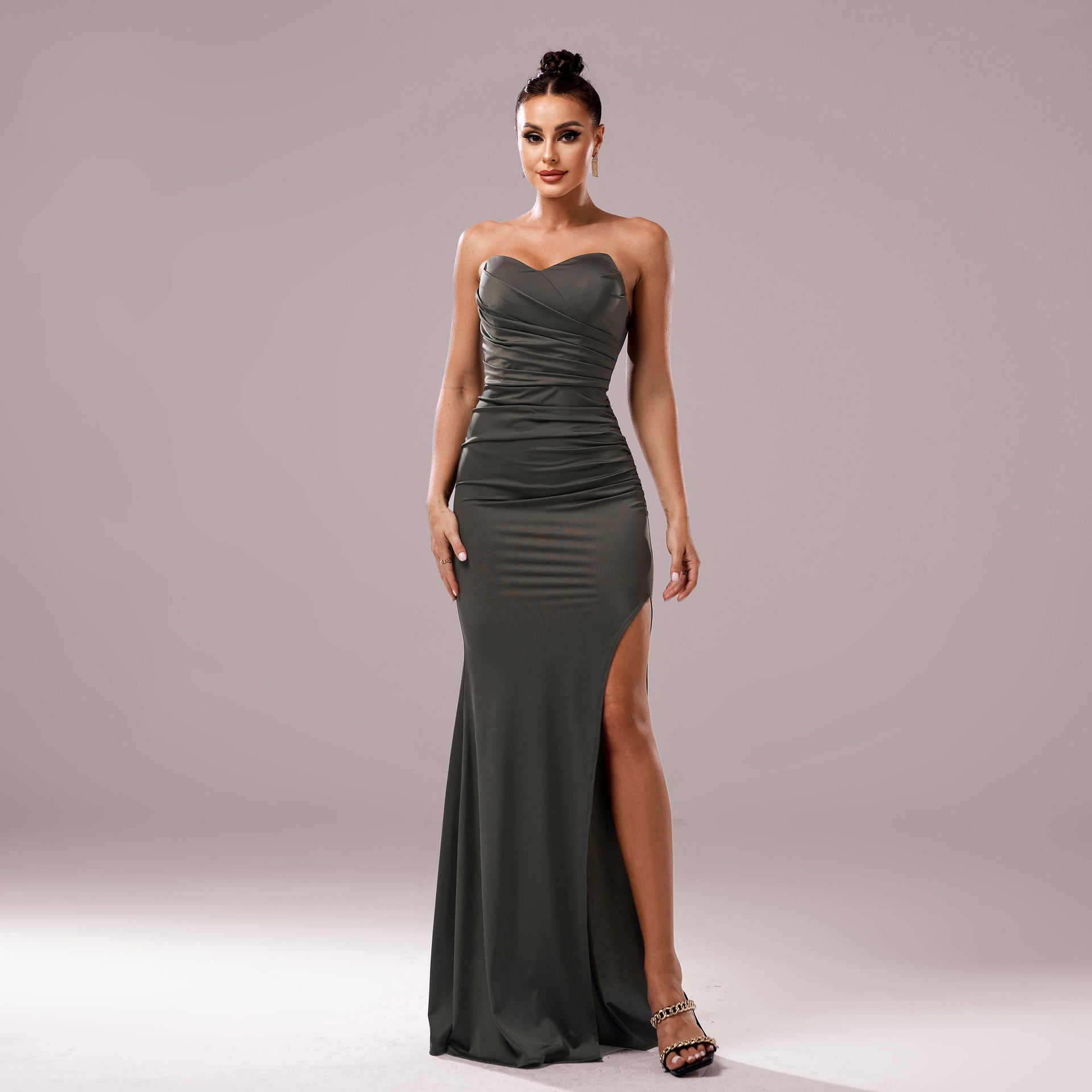 Strapless olive green gown with thigh-high slit perfect for evening fashion ملابس