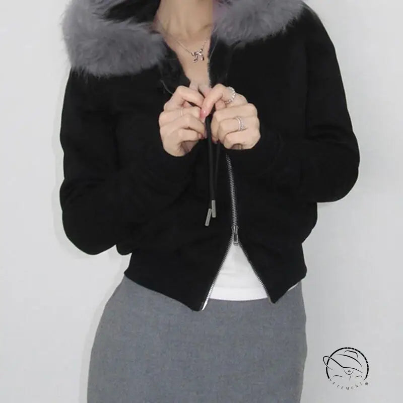 Retro loose fur warm coat in black with fashion fur collar