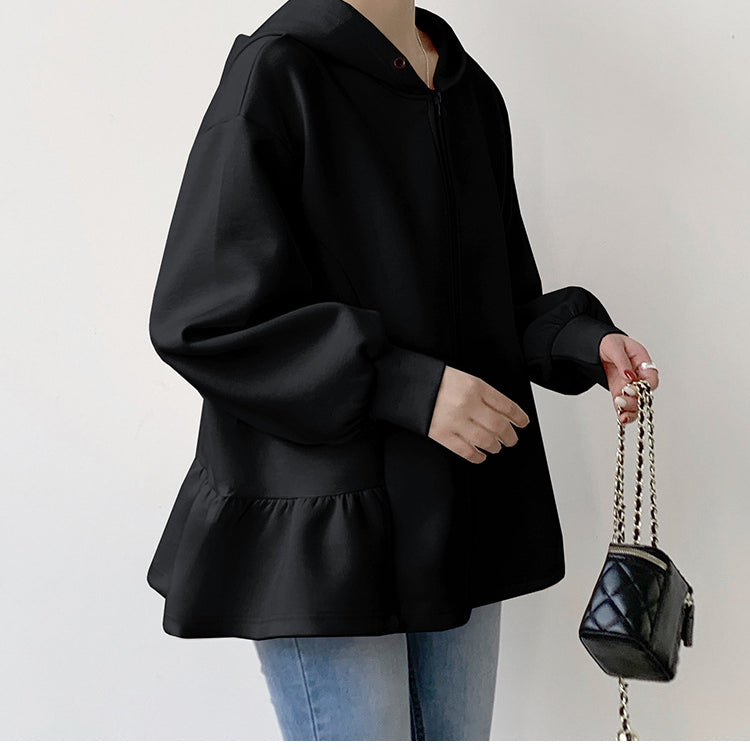 Black Hooded Ruffle-Hem Top from Vetements Winter Collection: Stylish Slim Fit Apparel