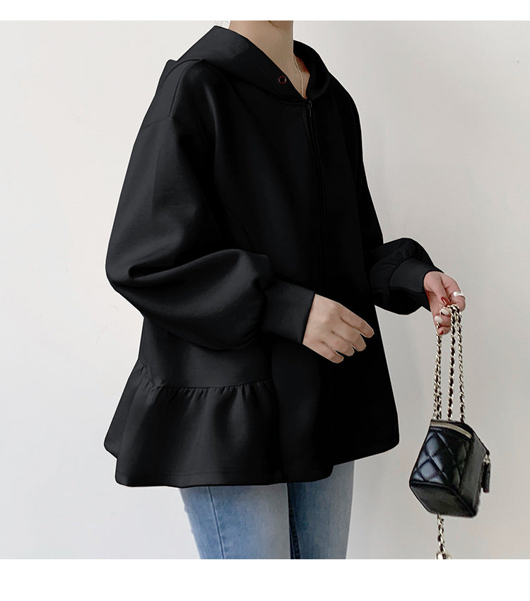 Black Hooded Ruffle-Hem Top from Vetements Winter Collection: Stylish Slim Fit Apparel