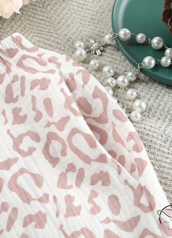 White pink leopard print fabric on ruffled short sleeves pajamas trousers