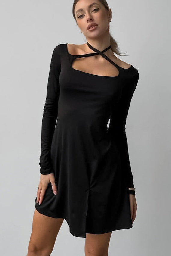 Black Elegant Knitted Dress featuring a cutout neckline detail for stylish fashion ملابس