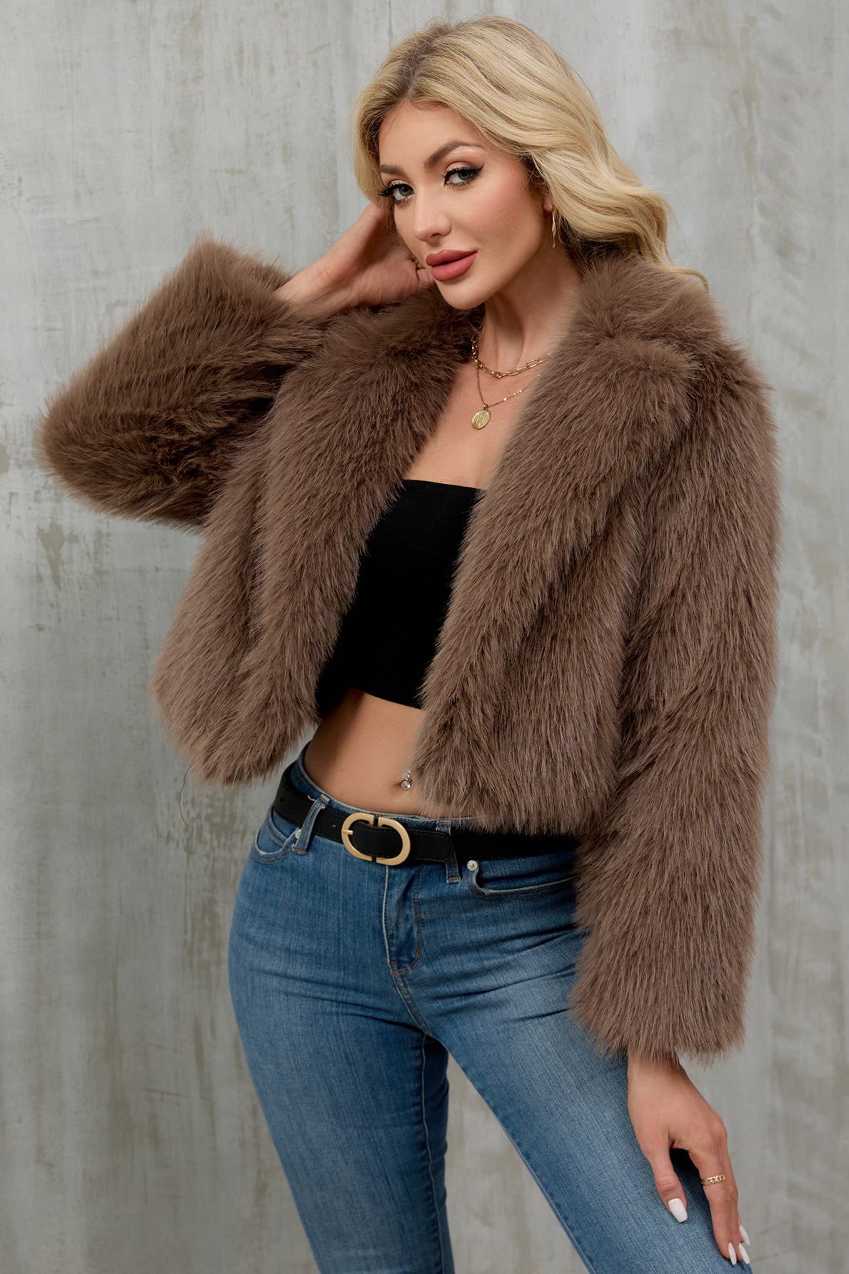 Faux Fur Langry Fashion Cropped Jacket with Fluffy Texture