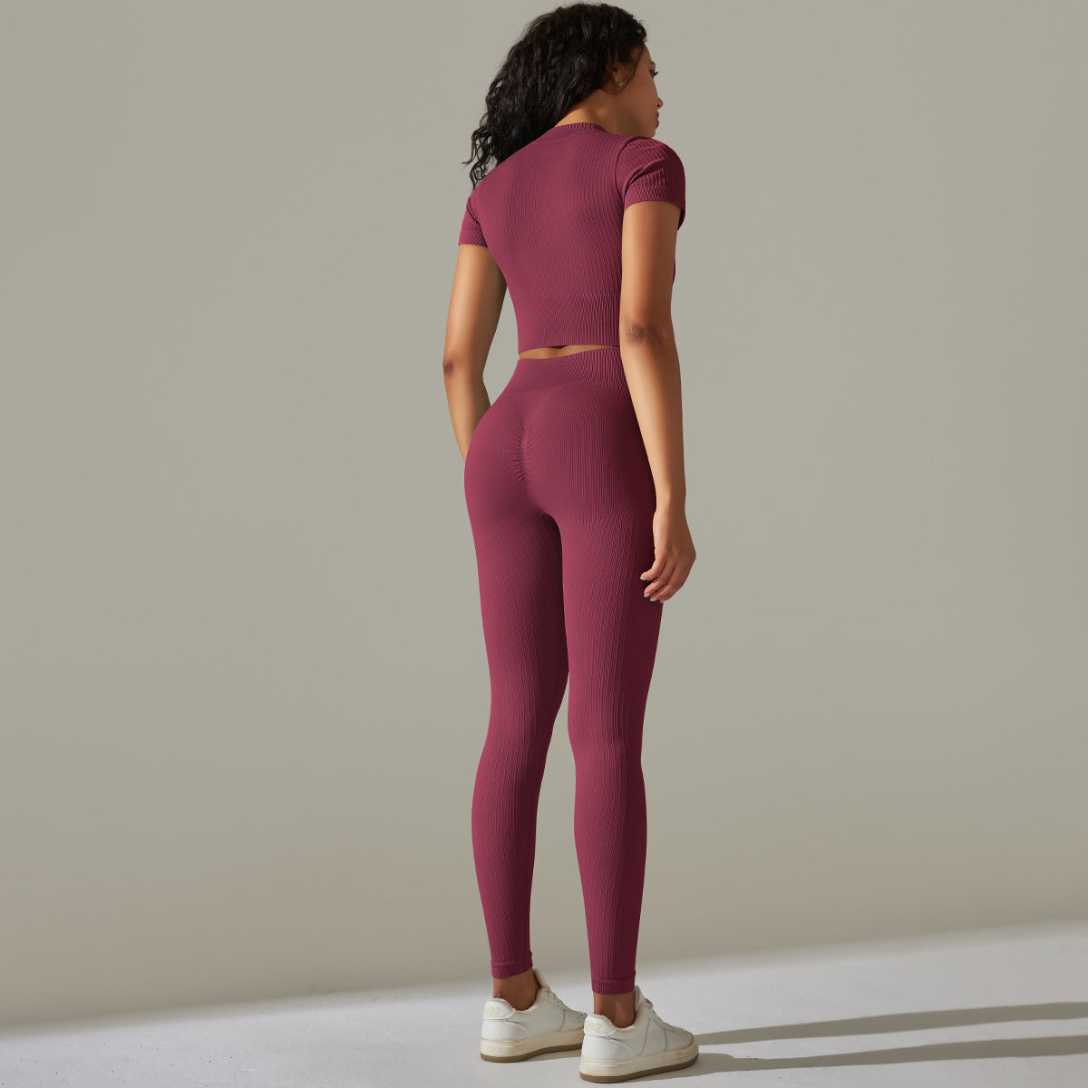 Seamless knitted peach athletic set with Burgundy ribbed yoga hip high waist design