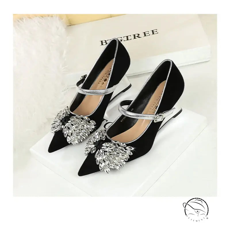 Light Luxury Pointed Toe High Heel