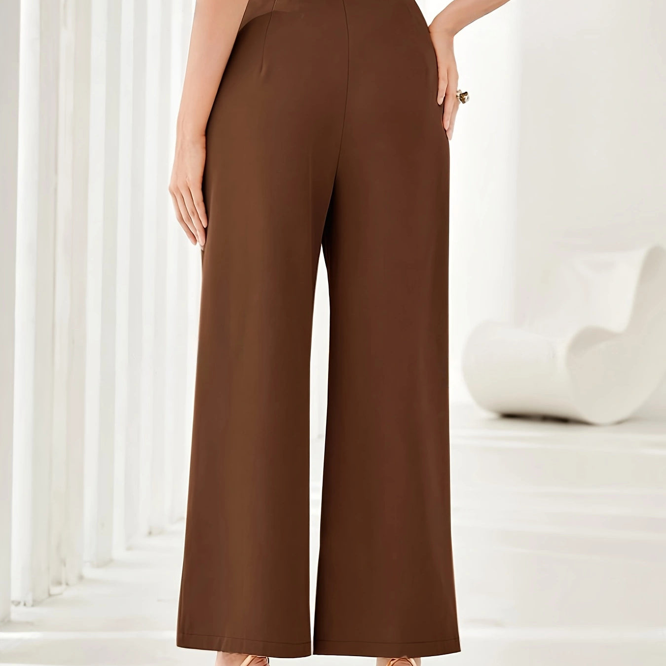 High-waisted brown wide leg palazzo pants in elegant casual fashion style