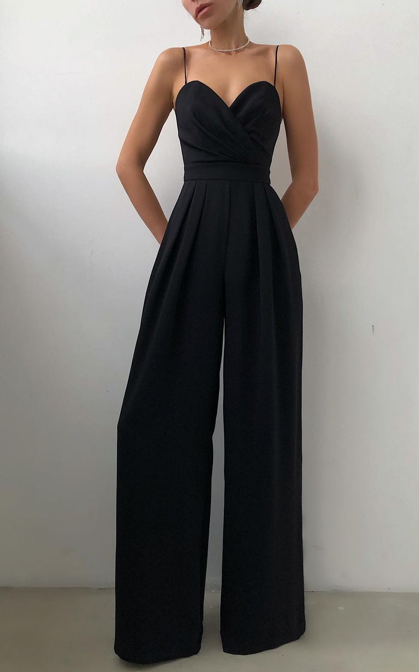 Elegant black wide-leg jumpsuit with spaghetti straps for modern fashion ملابس