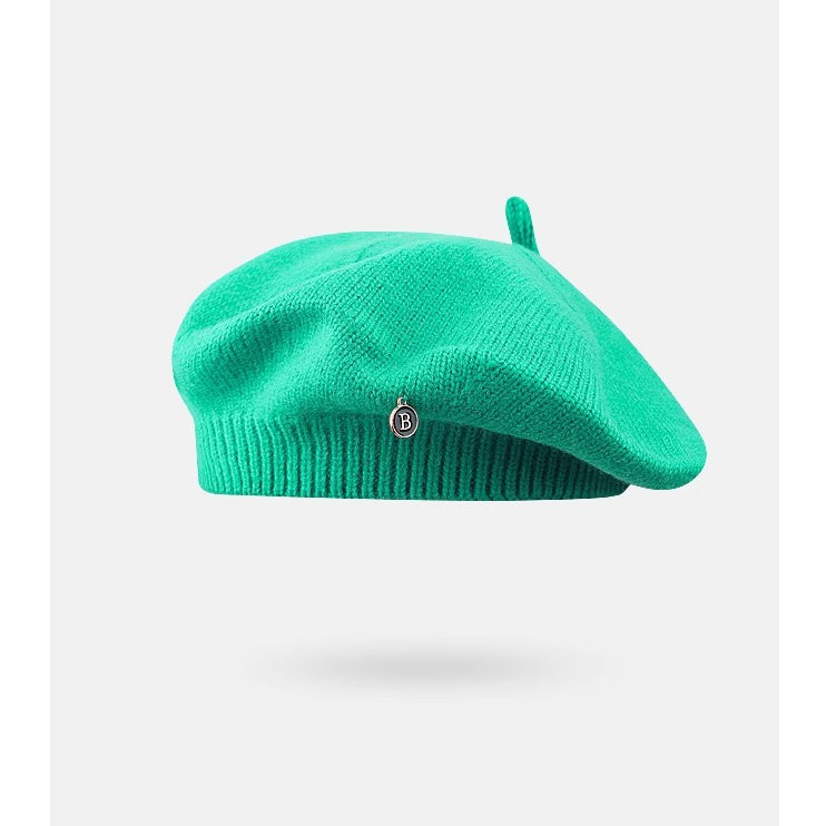 Green knitted beret from the Knitted Korean Small Painter Cloud Hat collection, perfect for fashion enthusiasts and ملابس lovers