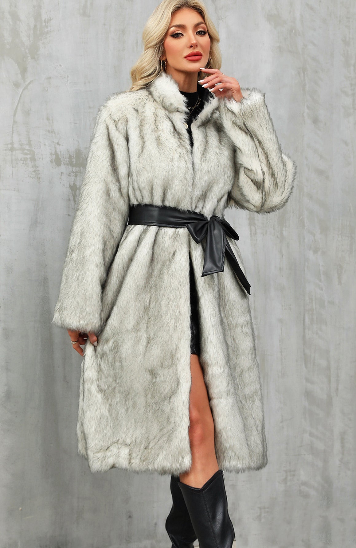 Long faux fur overknee thickened coat in light gray with black leather belt