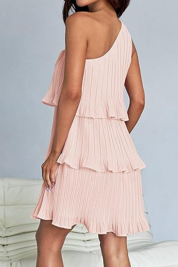 Pink one-shoulder layered stitching hem pleated sleeveless dress showcasing a stunning shoulder design