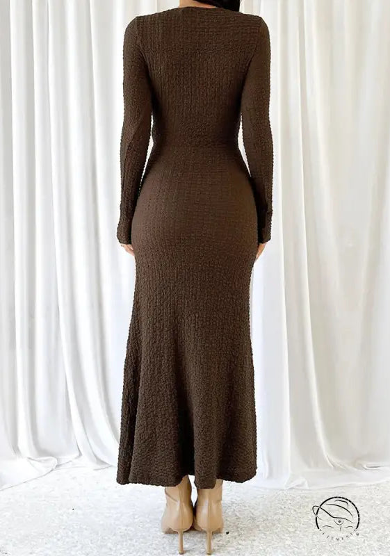 Beautiful knitted brown textured long-sleeved dress