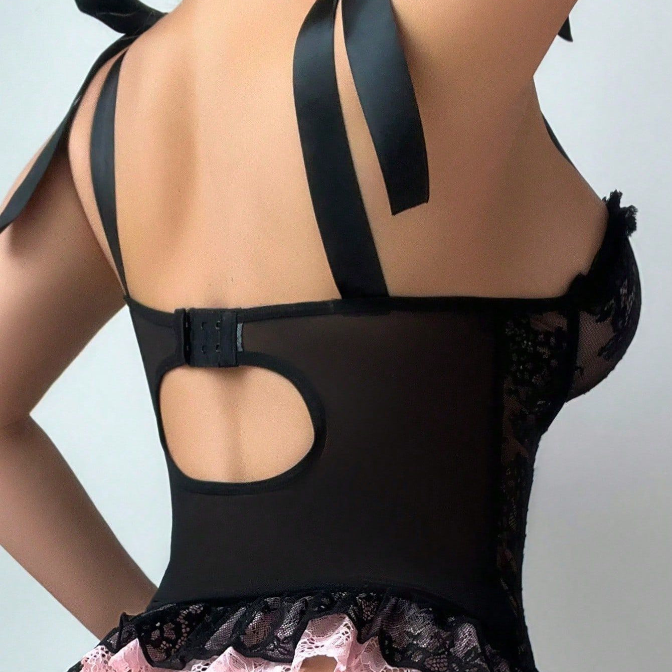 Black and pink lace lingerie set from Lingerie Lace Garter Bow Suit, stylish fashion ملابس