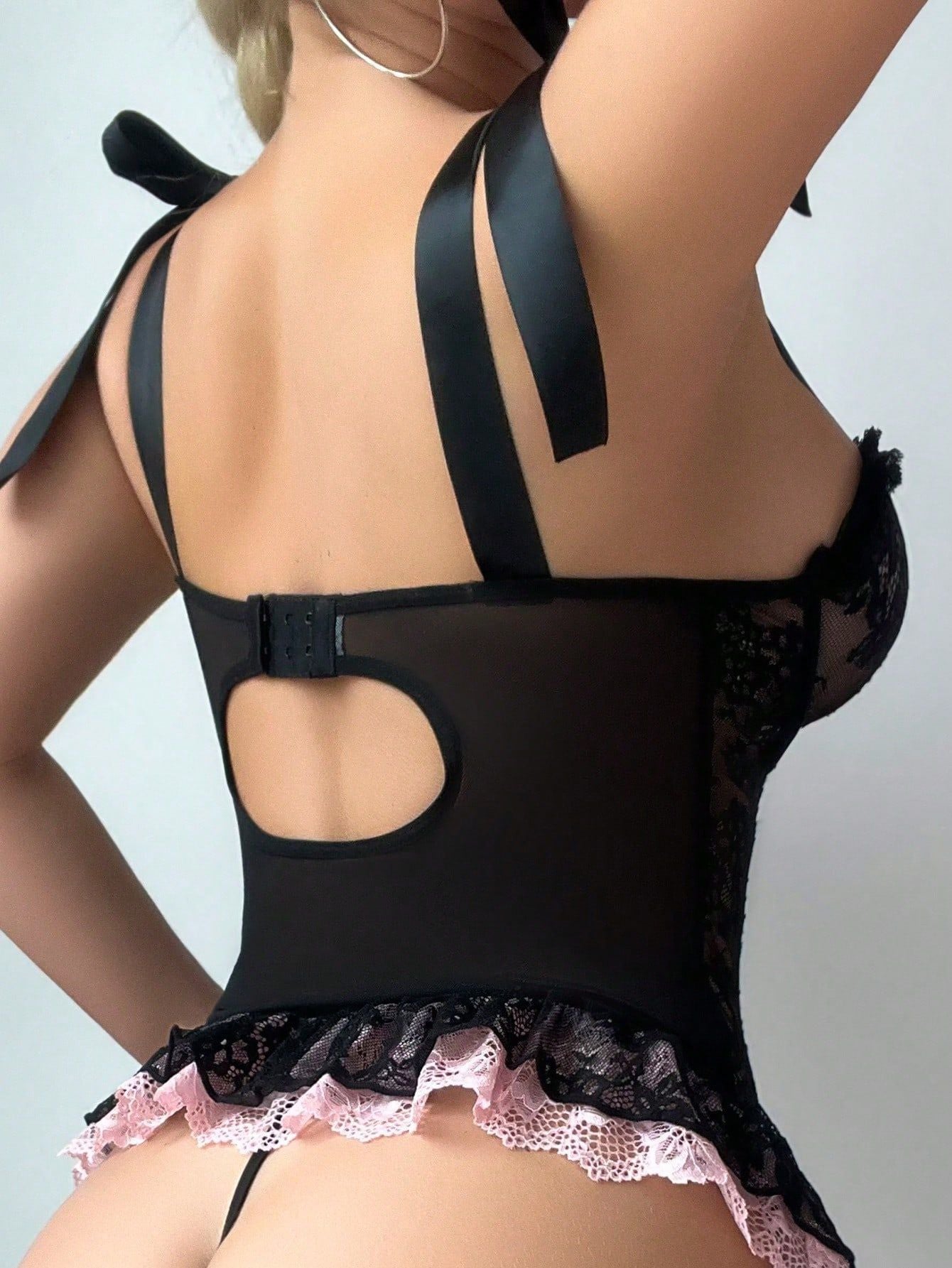 Black and pink lace lingerie set from Lingerie Lace Garter Bow Suit, stylish fashion ملابس
