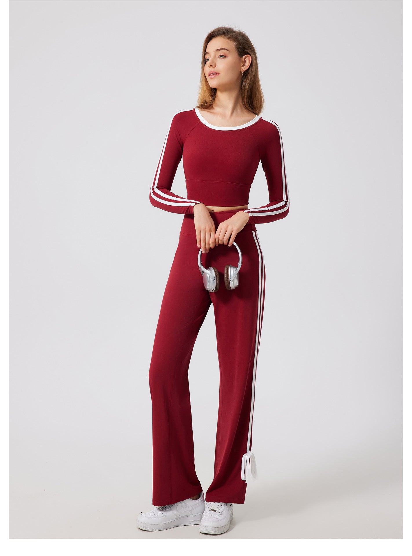 Burgundy athletic set with white stripes for langry fashion and ملابس, Quick Drying Sports Top