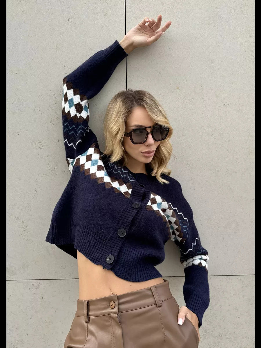 Cropped navy jacquard knitted cardigan sweater with patterned trim and regular sleeves, fashionable style