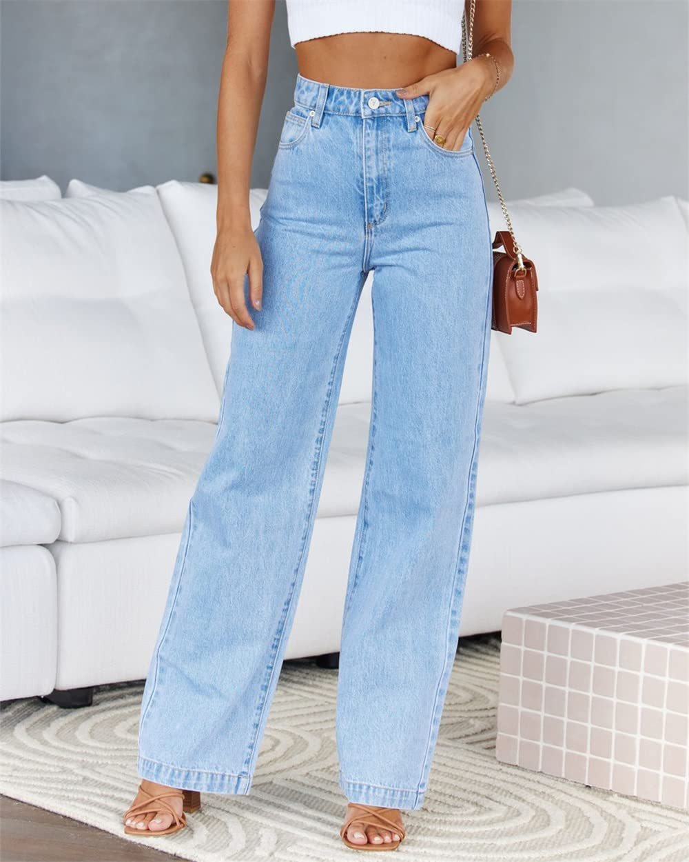 Light wash high-waisted wide-leg denim trousers for women, stylish and stretchy fashion