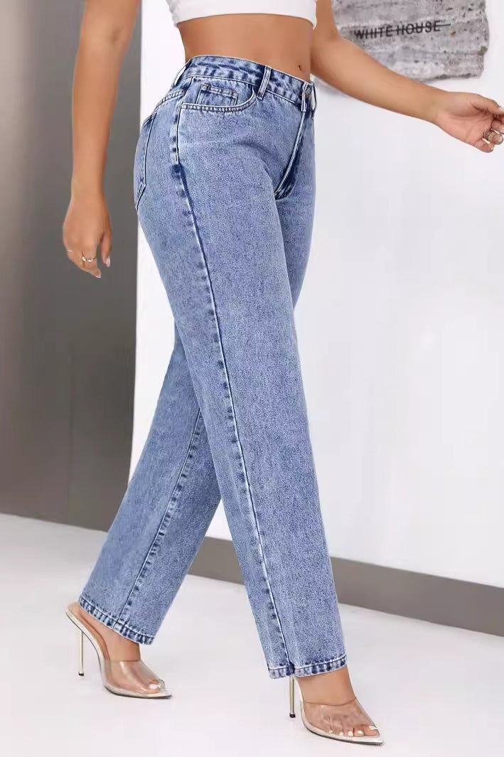 Light wash women retro high waist straight leg denim trousers for a classic style