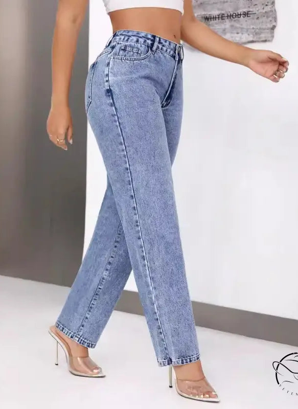 Women retro high waist straight leg denim jeans in light wash