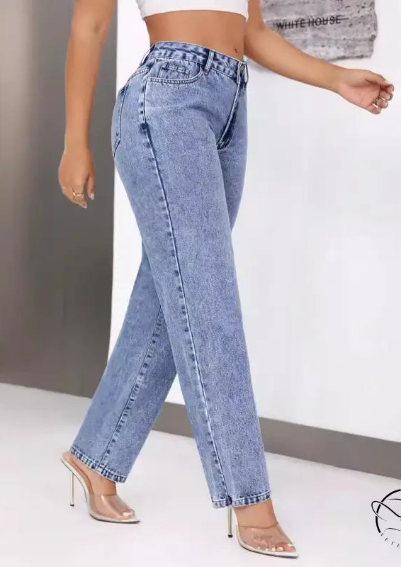 Women retro high waist straight leg denim jeans in light wash