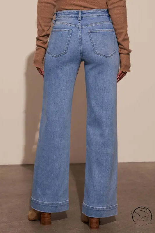 Stunning high waist light blue wide-leg jeans