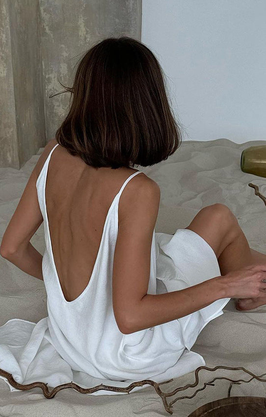 Langry fashion white open-back pajamas with brown trim, ideal for daily wear