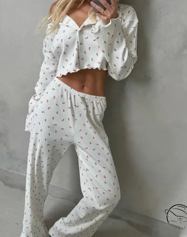 White cherry pattern langry two-piece fashion pajamas for ladies