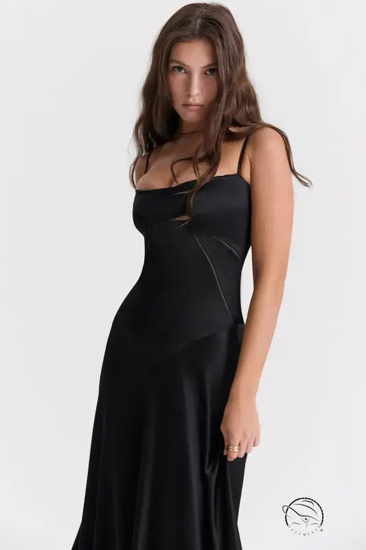 Sleeveless black midi dress in langry fashion ملابس