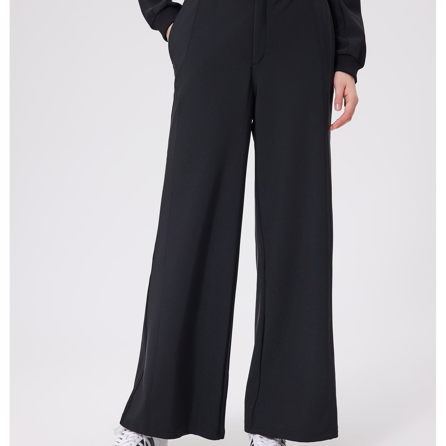 Black loose fitness warm pants with high waist and elastic ankles