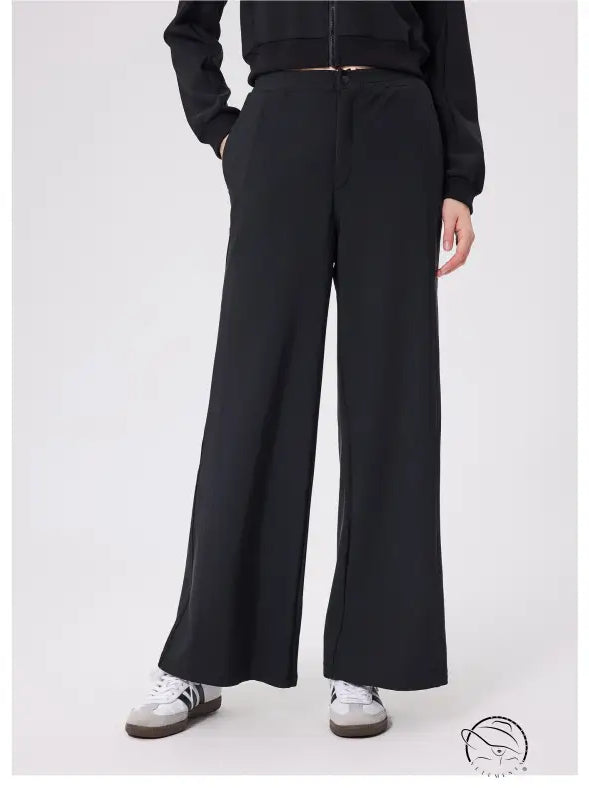 Black loose fitness warm pants with high waist and elastic ankles