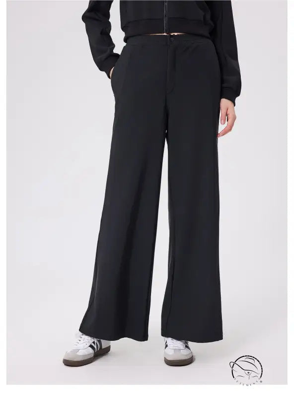 Black loose fitness warm pants with high waist and elastic ankles